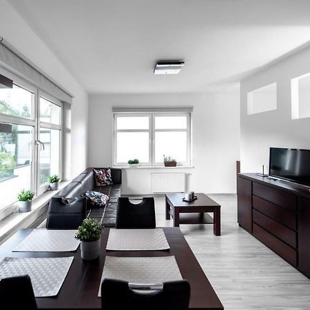 Apartament Szarych Szeregow 46A/1 คาโตวีตเซ ภายนอก รูปภาพ
