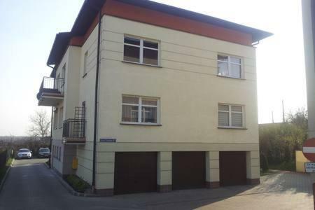 Apartament Szarych Szeregow 46A/1 คาโตวีตเซ ภายนอก รูปภาพ